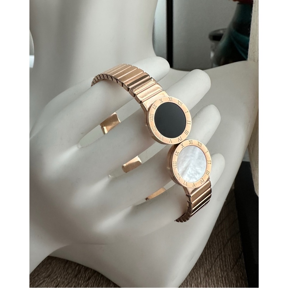 Brand New! Roman Numeral Rose Gold Bracelet - Picture 2 of 8